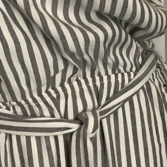 COTTON BLEU “THE FLORENCE” JUMPSUIT IN GREY/WHITE STRIPES SIZE MEDIUM NWT - Picture 13 of 16